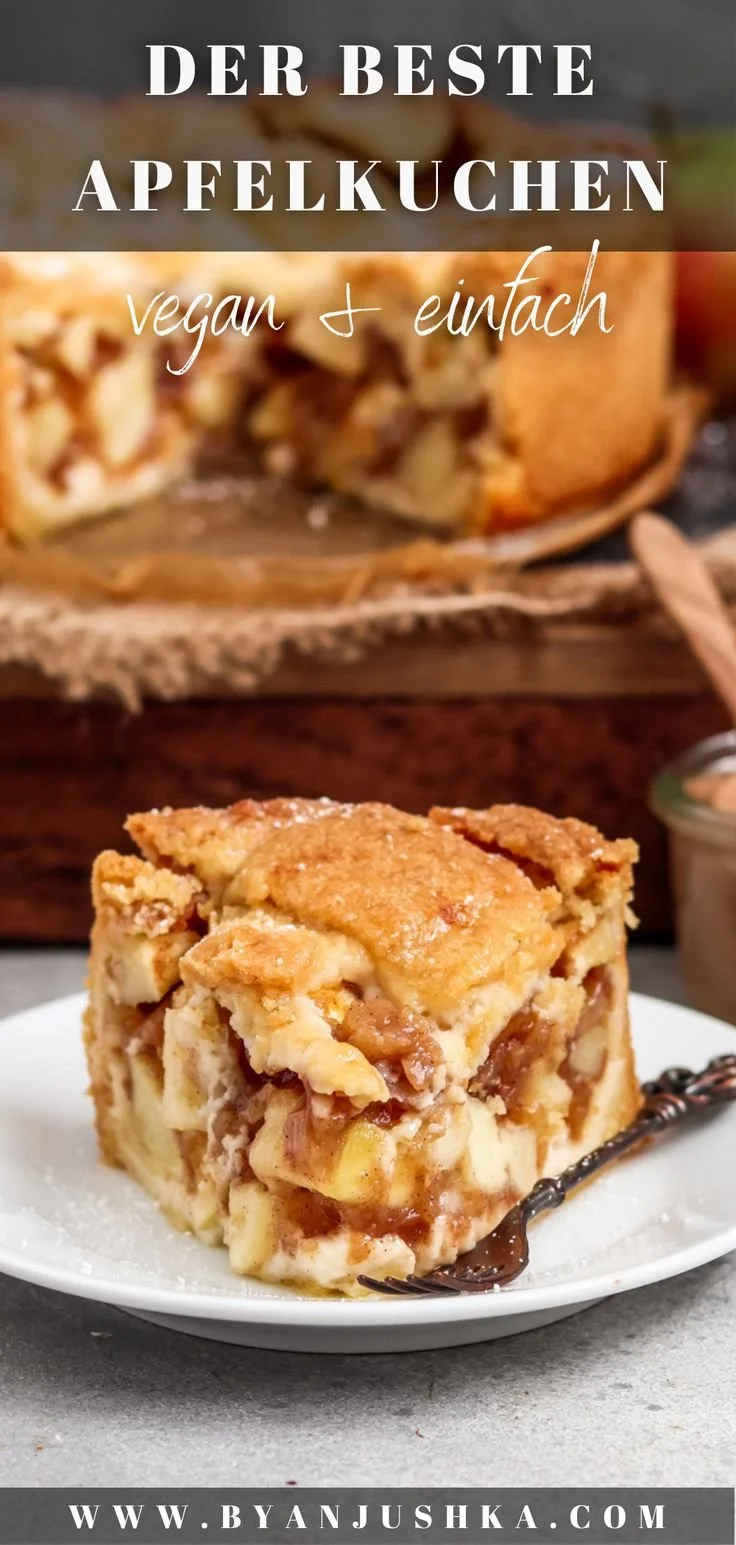 Veganer Apfelkuchen auf einem Tisch, perfekt zum Genießen und Teilen