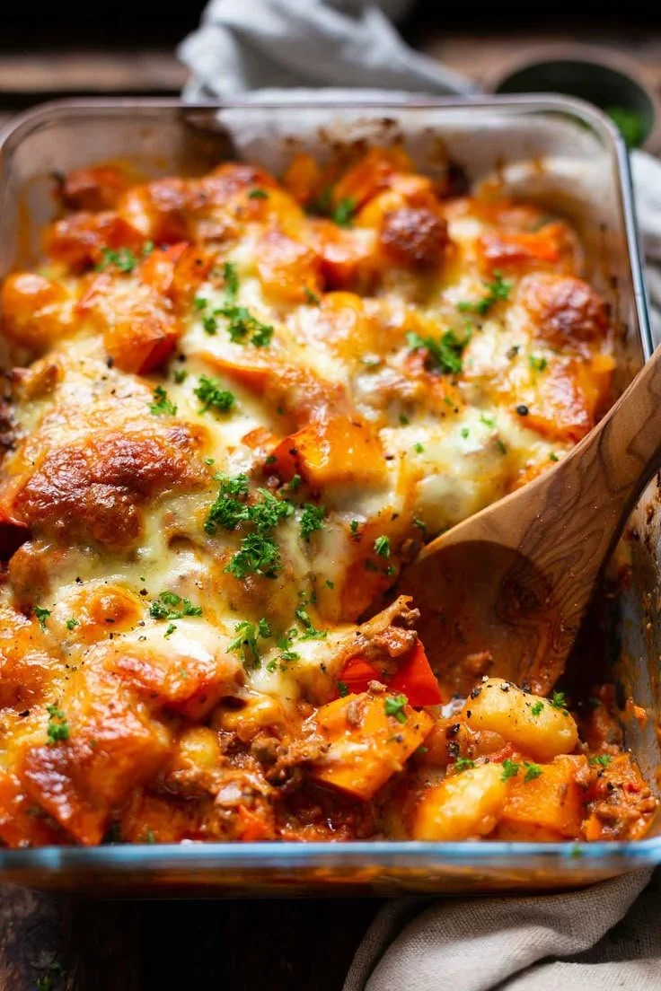 Einfacher Kürbis-Auflauf mit Gnocchi und Hackfleisch - Rezept von Kochkarussell