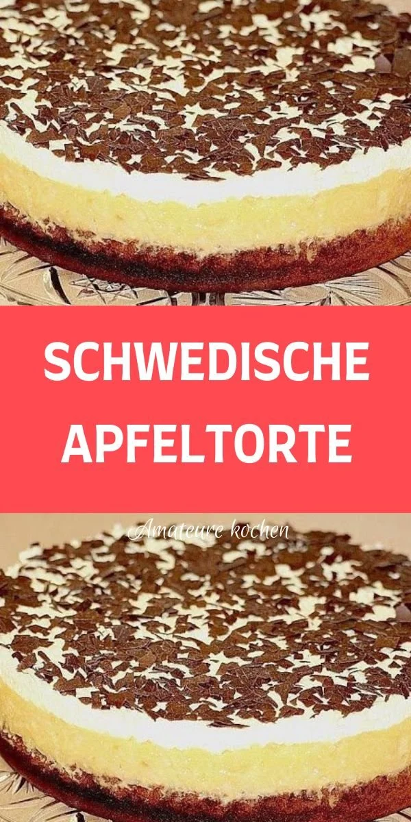 Schwedische Apfeltorte mit Äpfeln und Zimt auf einem Teller serviert