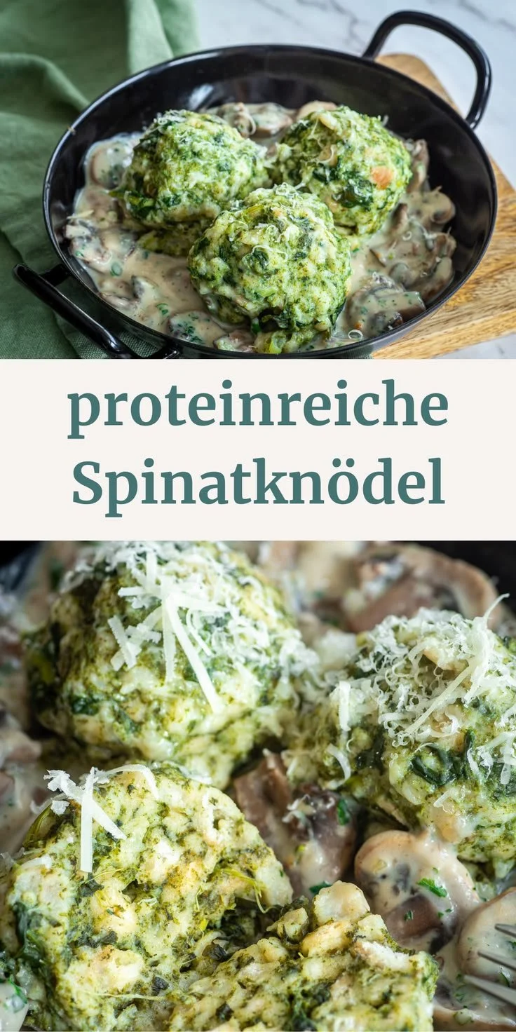 Vegetarische Spinatknödel serviert mit einer herzhaften Sauce.